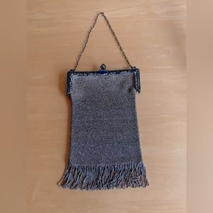 Antique Silver-Colored Mesh Style Flapper Purse